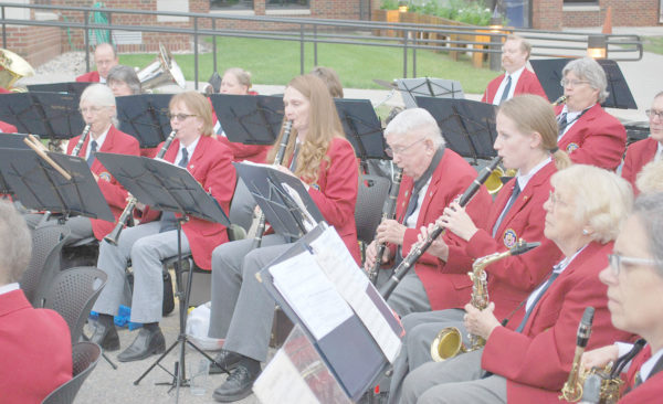 Red River Valley Veterans Concert Band outdoor concert performance